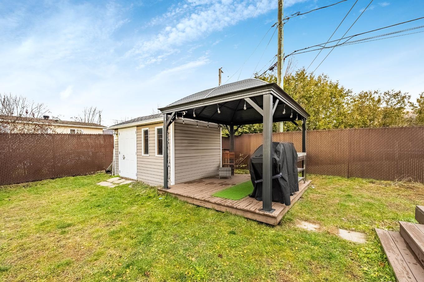 Backyard - 3406 Rue Robert, Saint-Jean-Baptiste, QC - Outdoor