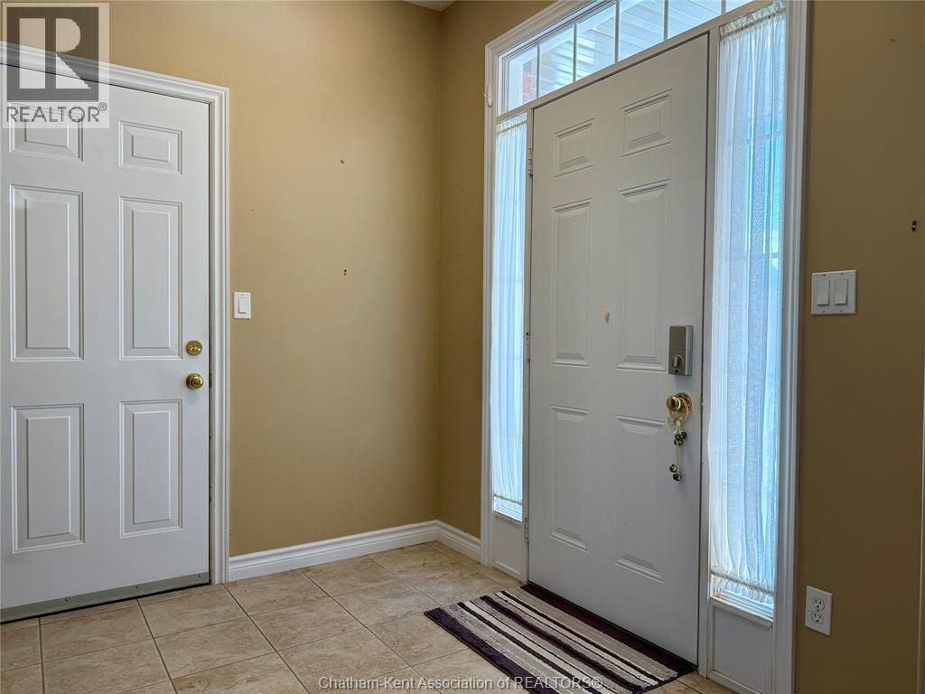 15 Oakgrove Lane, Chatham, ON - Indoor Photo Showing Other Room