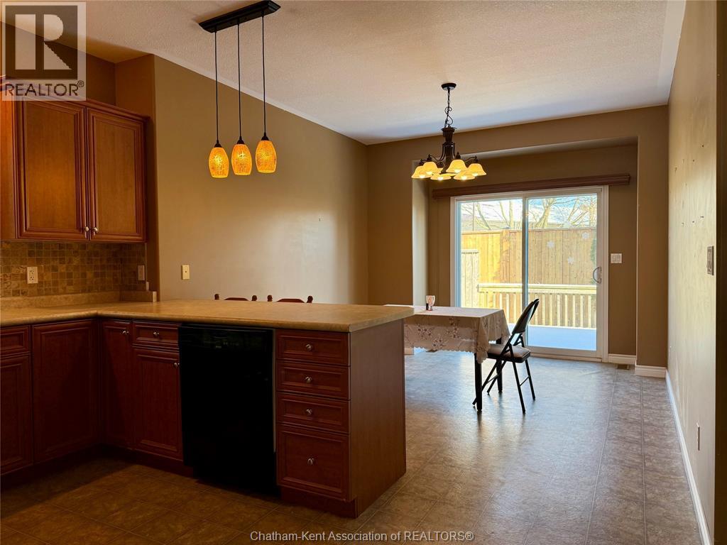 15 Oakgrove Lane, Chatham, ON - Indoor