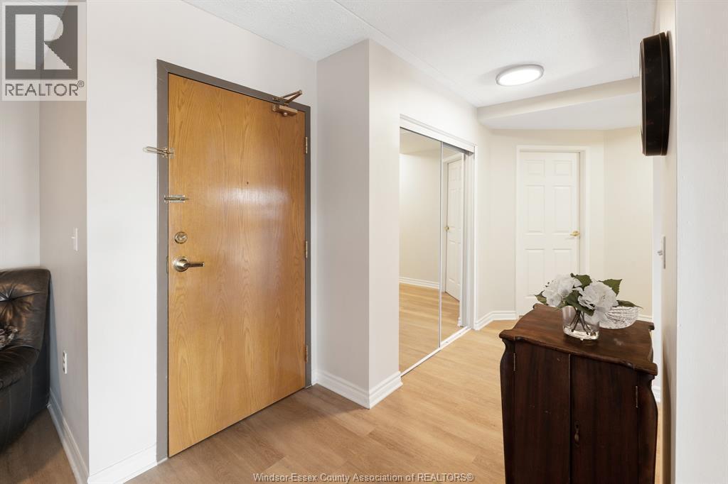 99 Robson Road Unit# 303, Leamington, ON - Indoor Photo Showing Other Room
