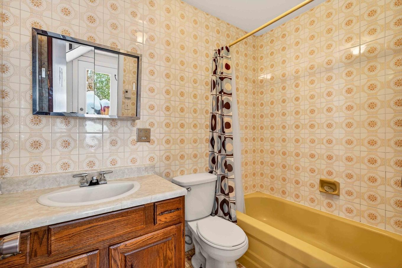 Bathroom - 117 Rue Ladouceur, Mont-Tremblant, QC - Indoor Photo Showing Bathroom