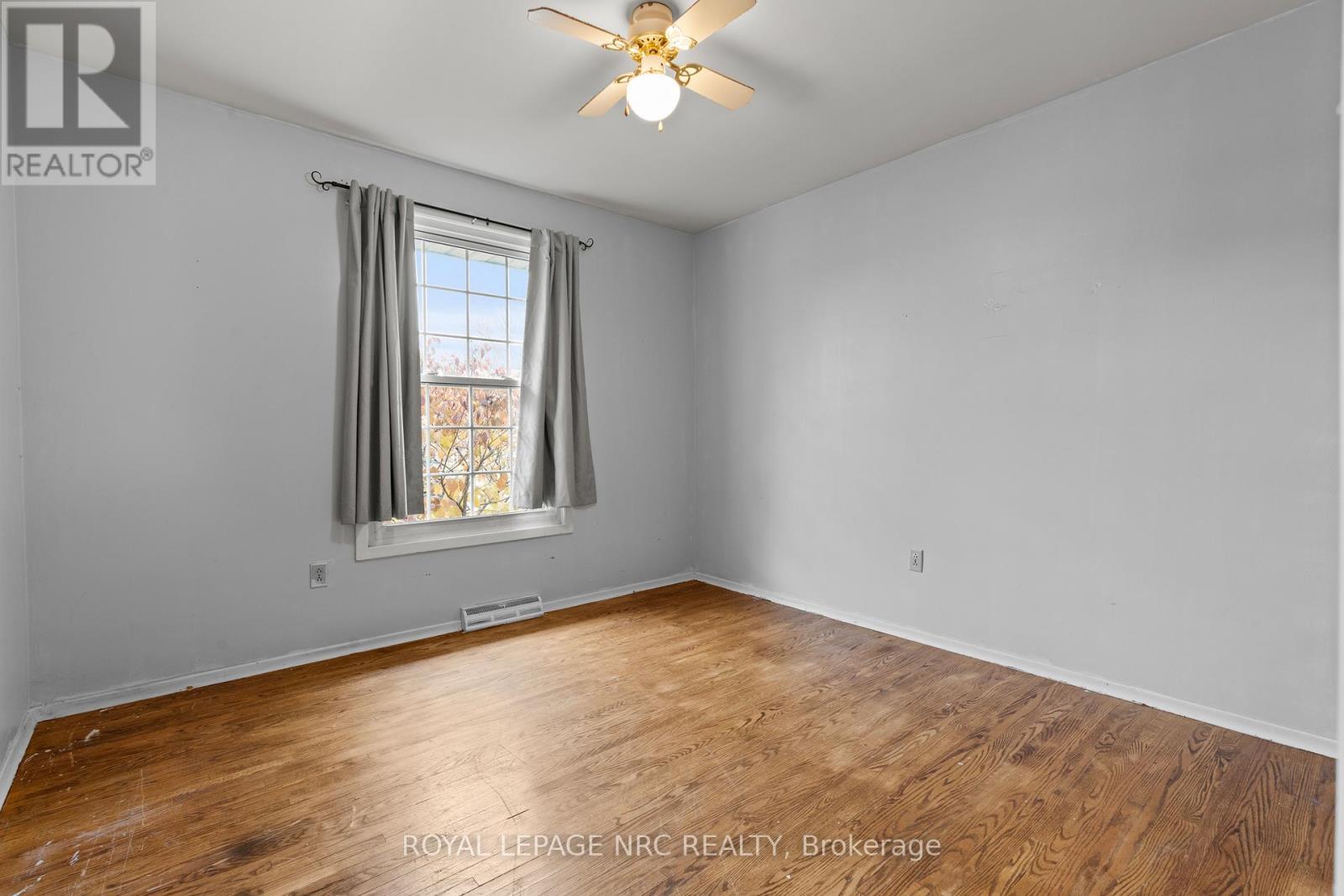 Main Floor - 16 Vanier Drive, Welland (Lincoln/Crowland), ON - Indoor Photo Showing Other Room