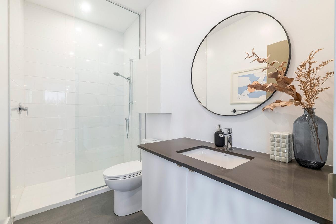 Bathroom - 118-5265 Rue Mackenzie, Montréal (Côte-Des-Neiges/Notre-Dame-De-Grâce), QC - Indoor Photo Showing Bathroom