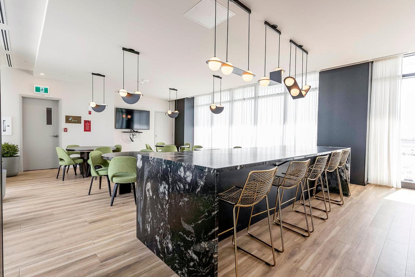 Common room - 118-5265 Rue Mackenzie, Montréal (Côte-Des-Neiges/Notre-Dame-De-Grâce), QC - Indoor Photo Showing Dining Room