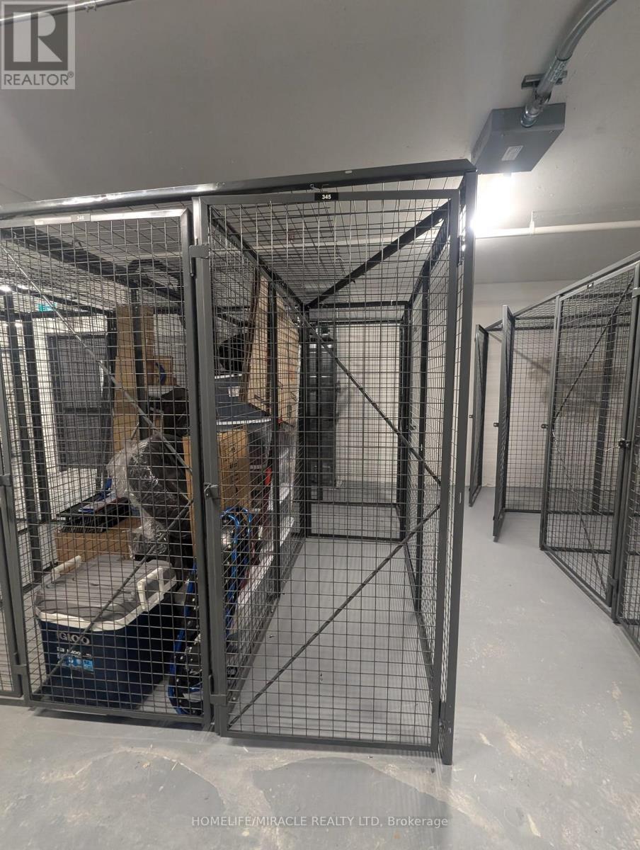 1801 - 1285 Dupont Street, Toronto, ON - Indoor With Storage