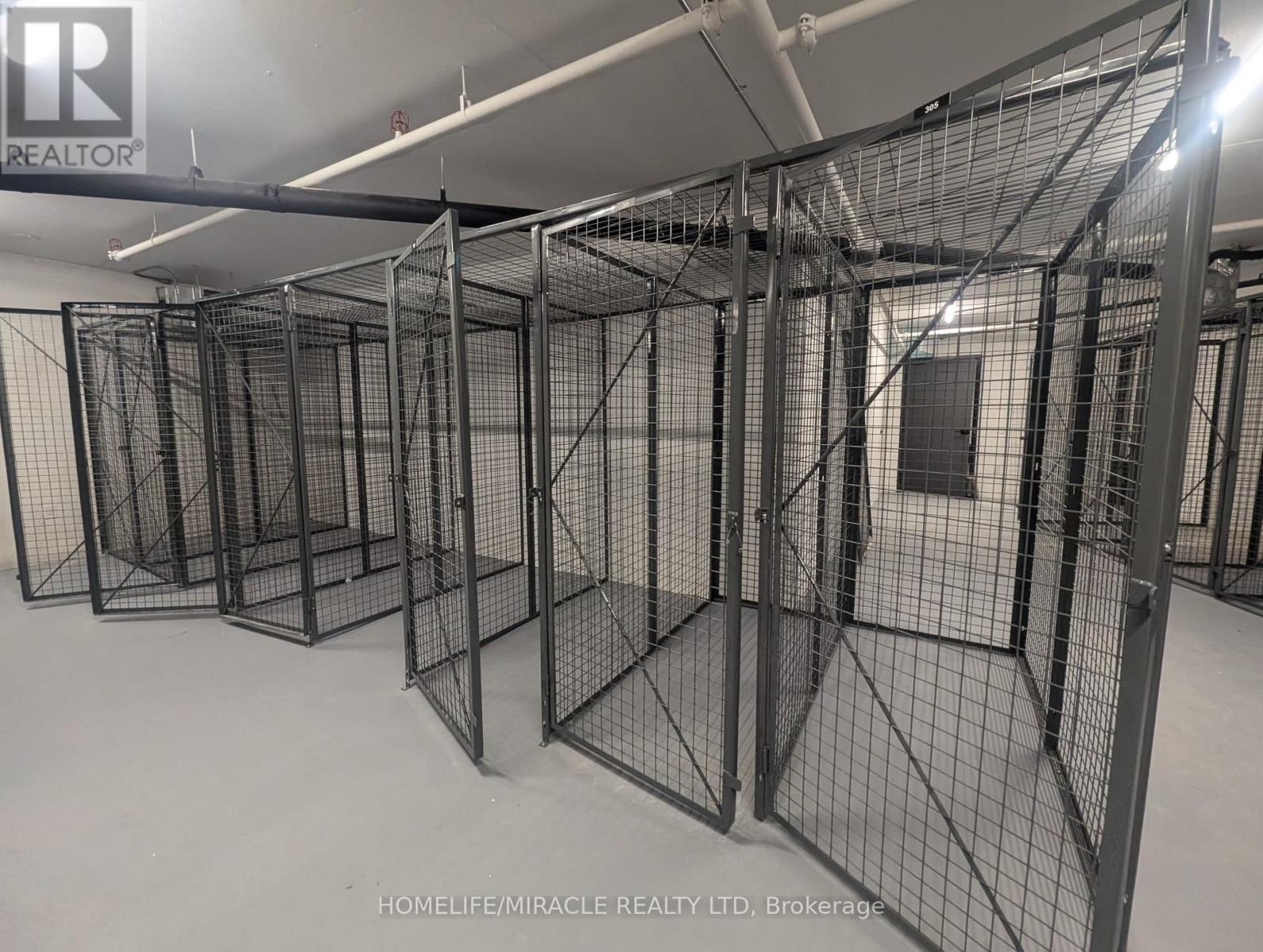 1801 - 1285 Dupont Street, Toronto, ON - Indoor With Storage