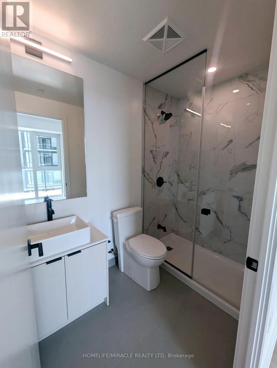 1801 - 1285 Dupont Street, Toronto, ON - Indoor Photo Showing Bathroom