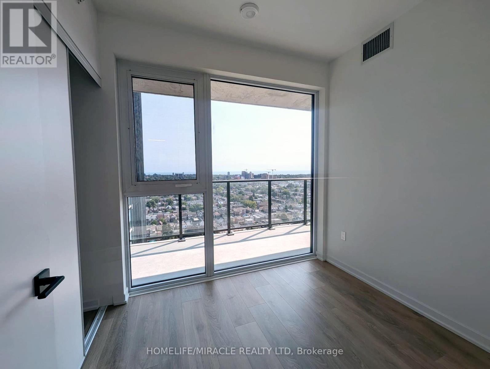 1801 - 1285 Dupont Street, Toronto, ON - Indoor Photo Showing Other Room