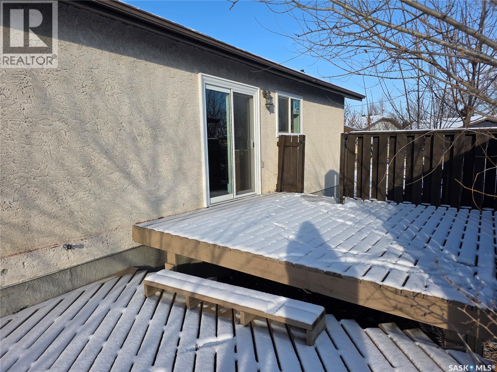 7123 Lanigan Drive, Regina, SK - Outdoor With Deck Patio Veranda With Exterior