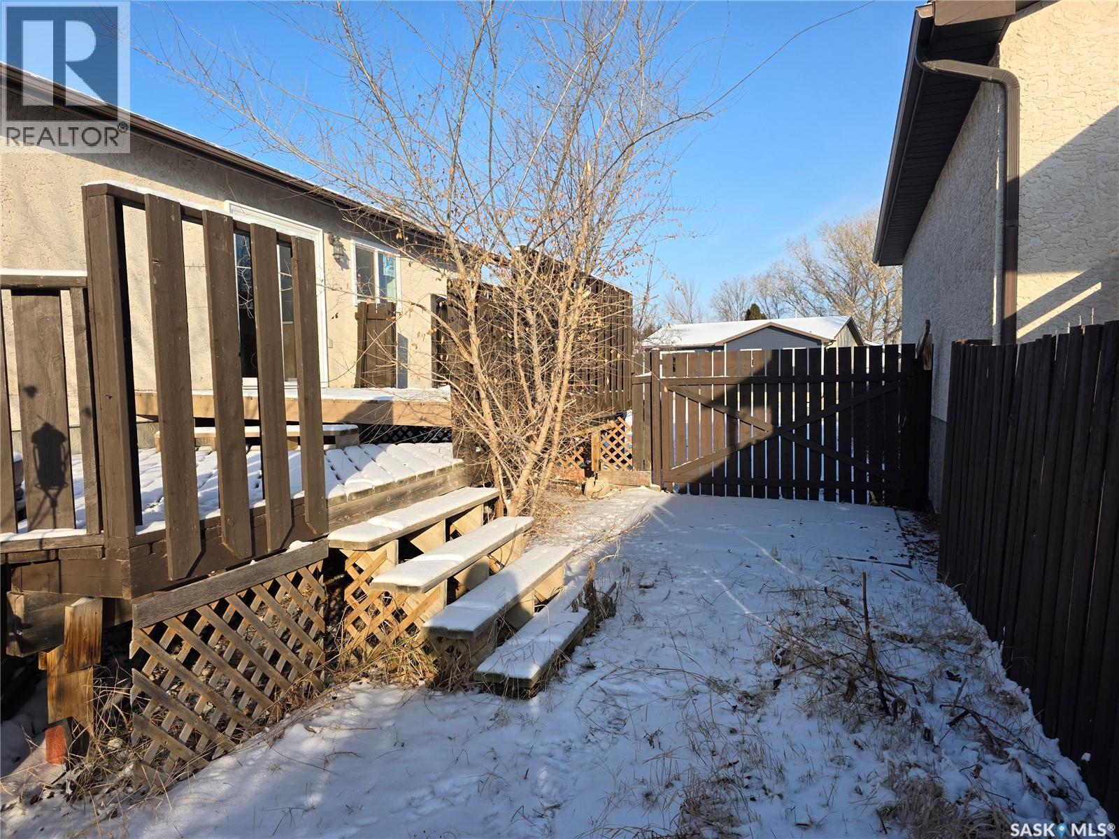 7123 Lanigan Drive, Regina, SK - Outdoor