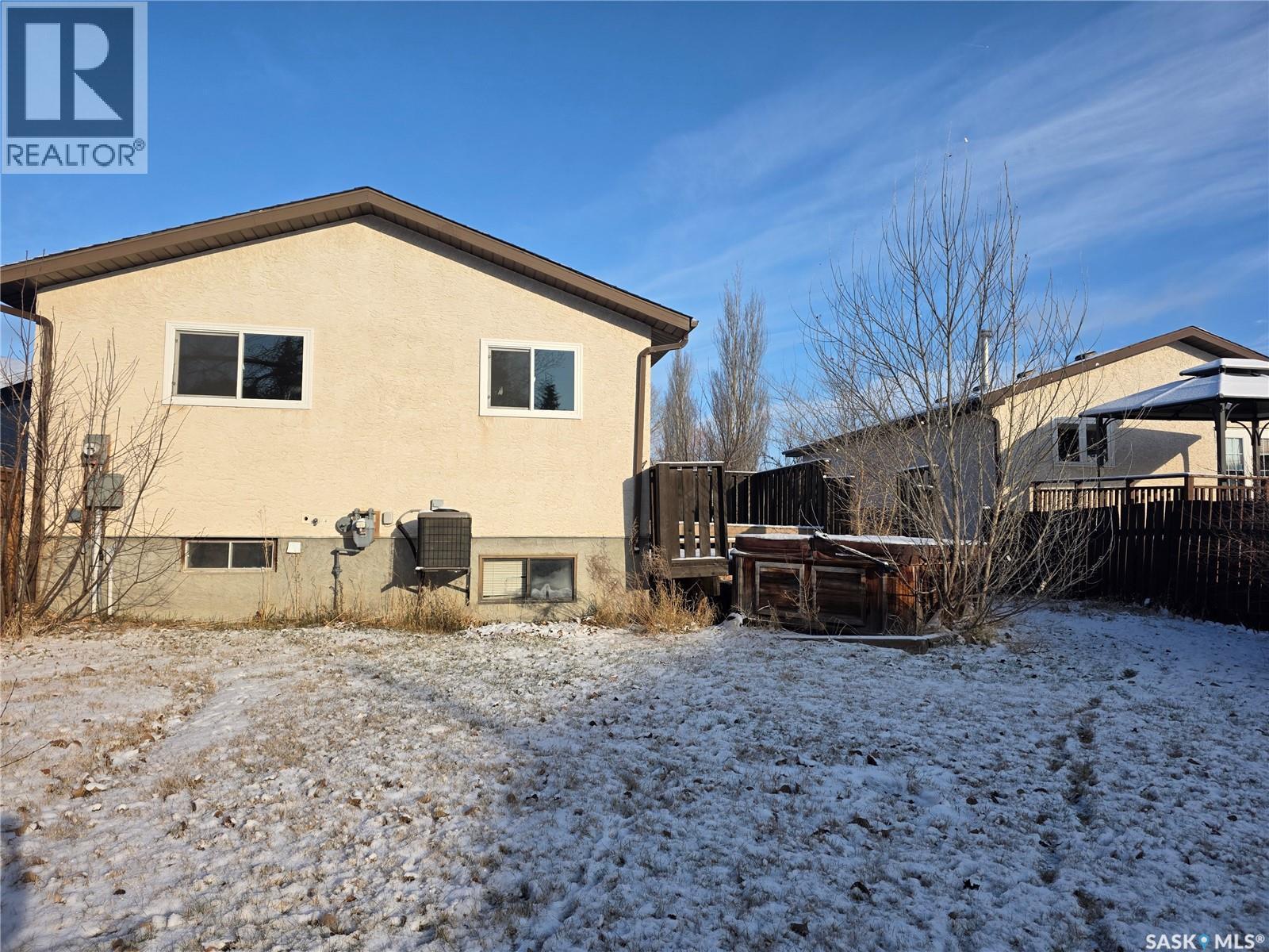 7123 Lanigan Drive, Regina, SK - Outdoor