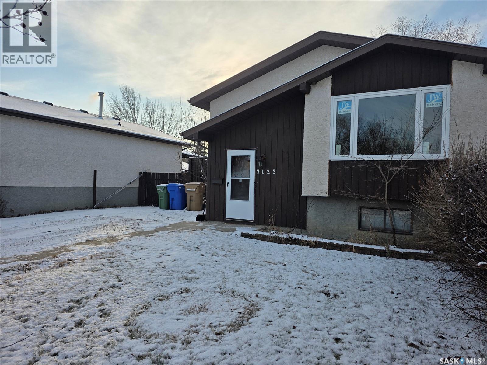 7123 Lanigan Drive, Regina, SK - Outdoor