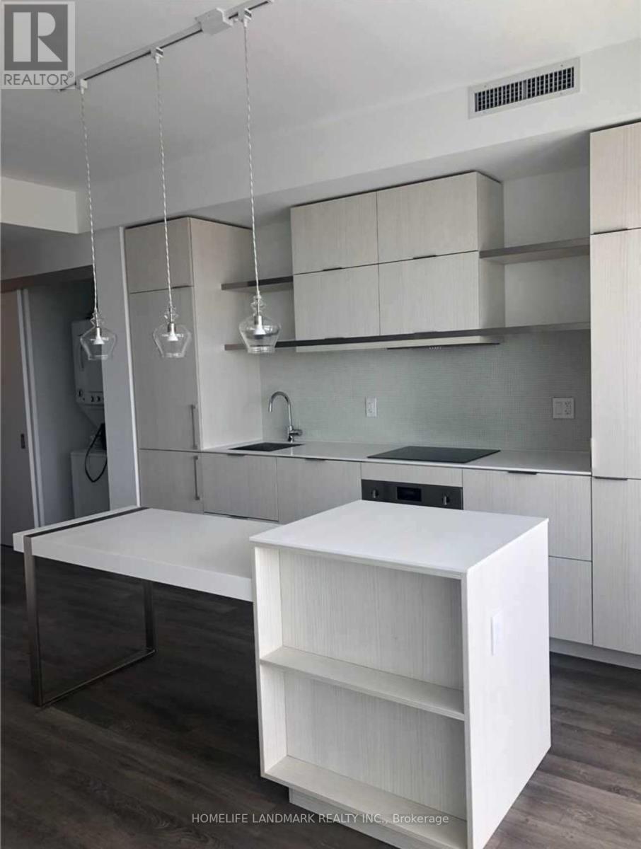 3211 - 197 Yonge Street, Toronto, ON - Indoor Photo Showing Kitchen