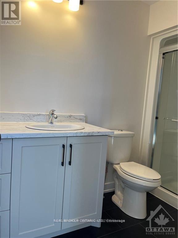 87 Staples Boulevard, Smiths Falls, ON - Indoor Photo Showing Bathroom