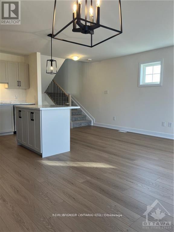 87 Staples Boulevard, Smiths Falls, ON - Indoor Photo Showing Kitchen