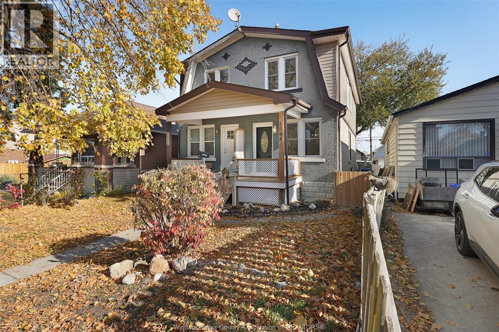 1044 Elm Avenue, Windsor, ON - Outdoor