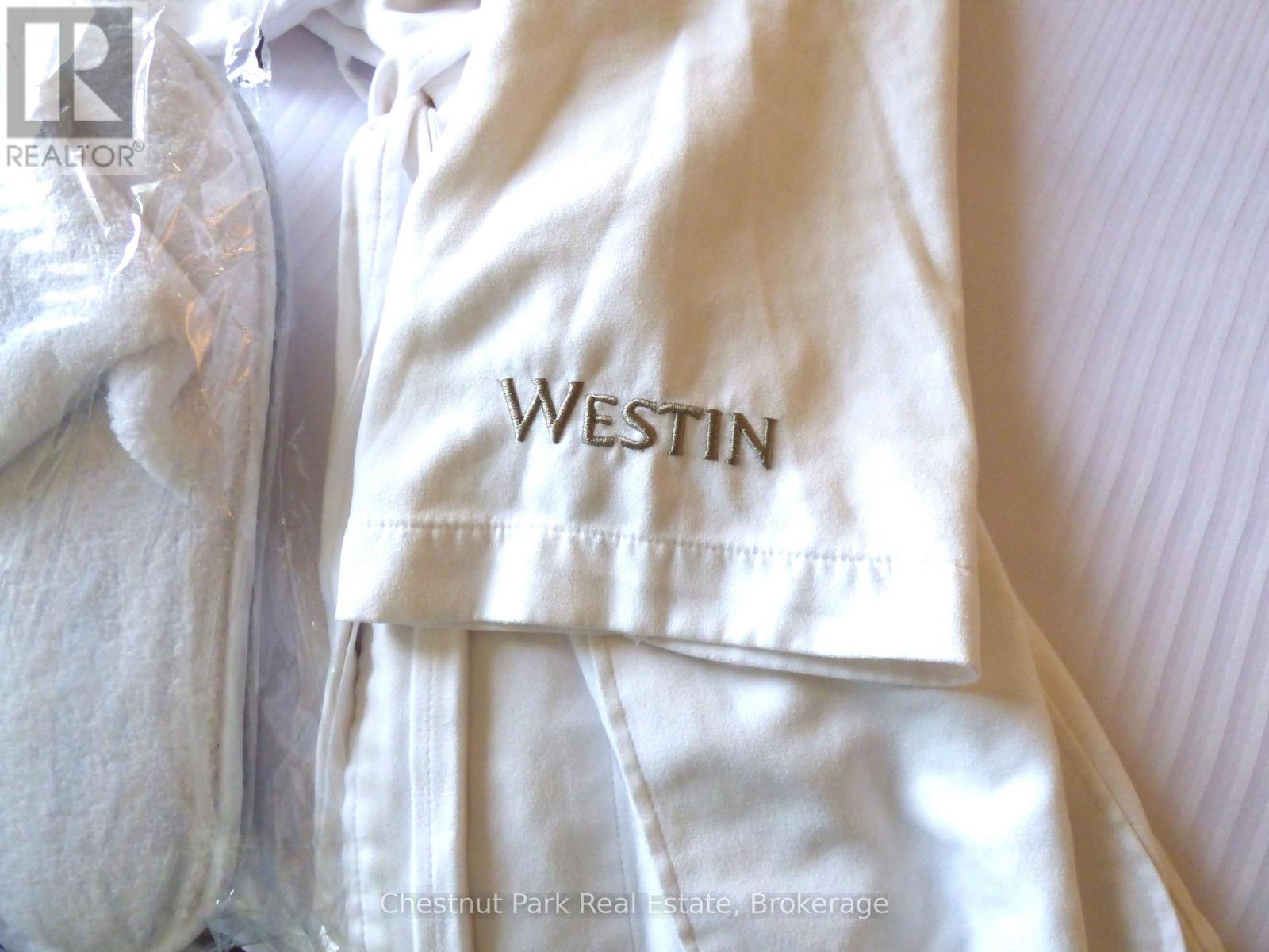 307 - 220 Gord Canning Drive, Blue Mountains, ON - Indoor Photo Showing Other Room