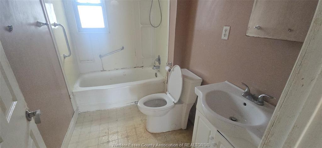 1196 Elm Avenue, Windsor, ON