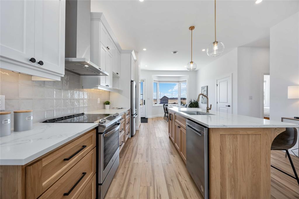 4-6320 Lakeshore Road, Lambton Shores, ON