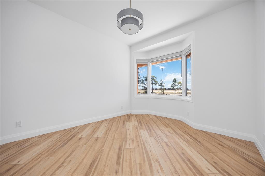 4-6320 Lakeshore Road, Lambton Shores, ON