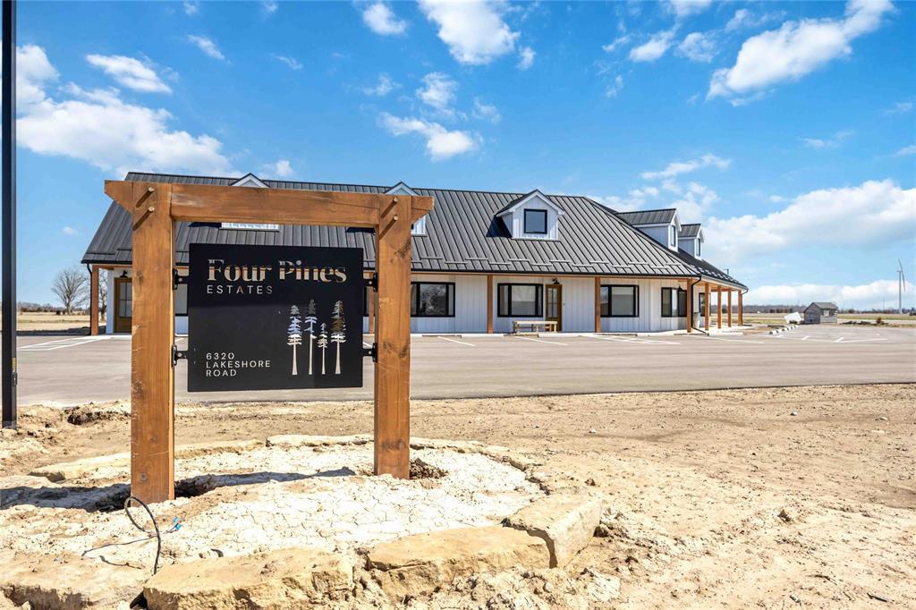 4-6320 Lakeshore Road, Lambton Shores, ON