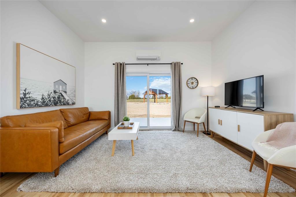 4-6320 Lakeshore Road, Lambton Shores, ON