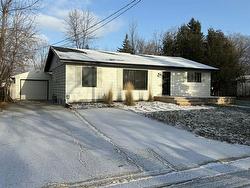 449 First Street Steinbach, MB R5G 0L7
