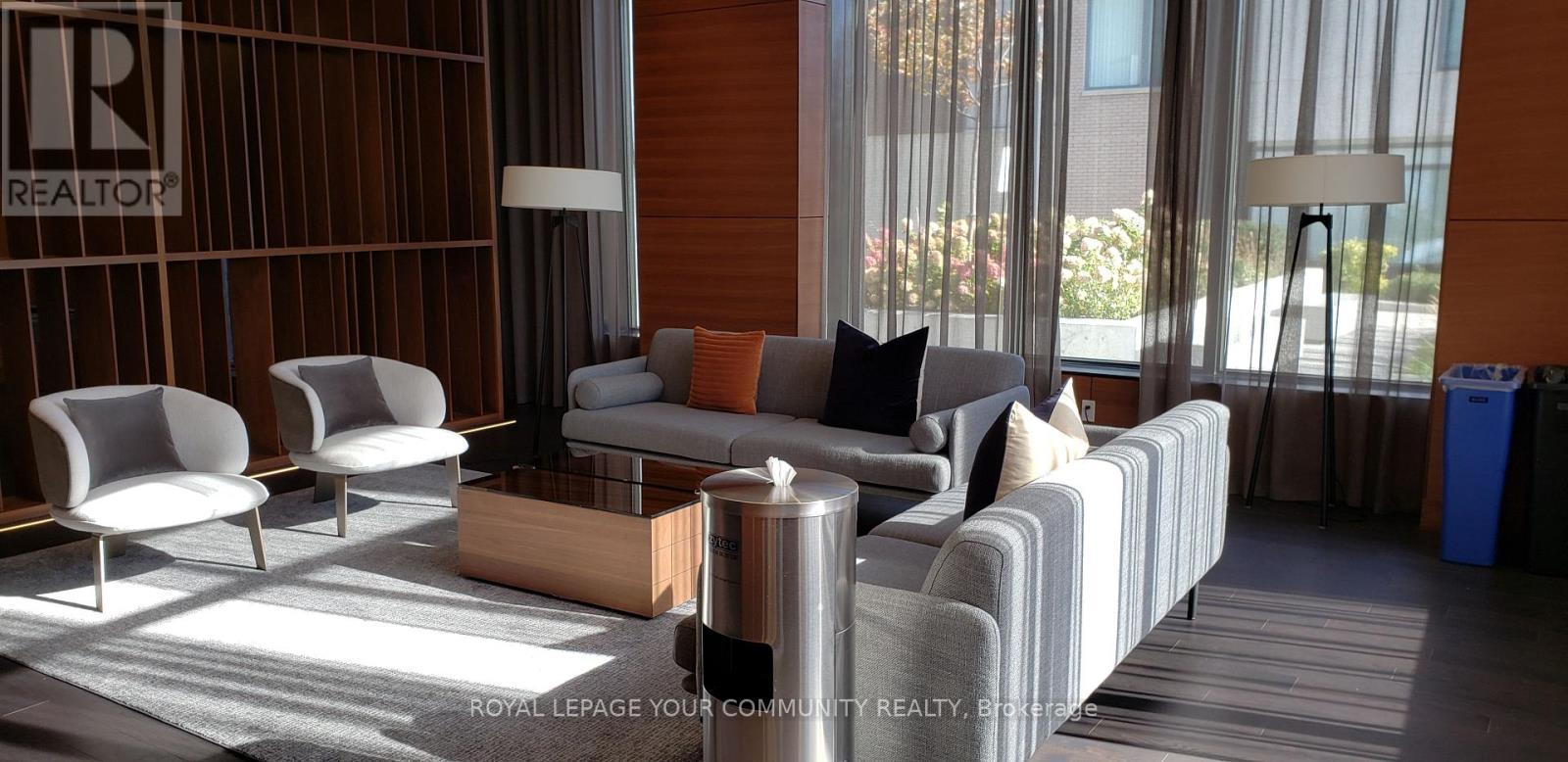 2310 - 7895 Jane Street, Vaughan, ON - Indoor