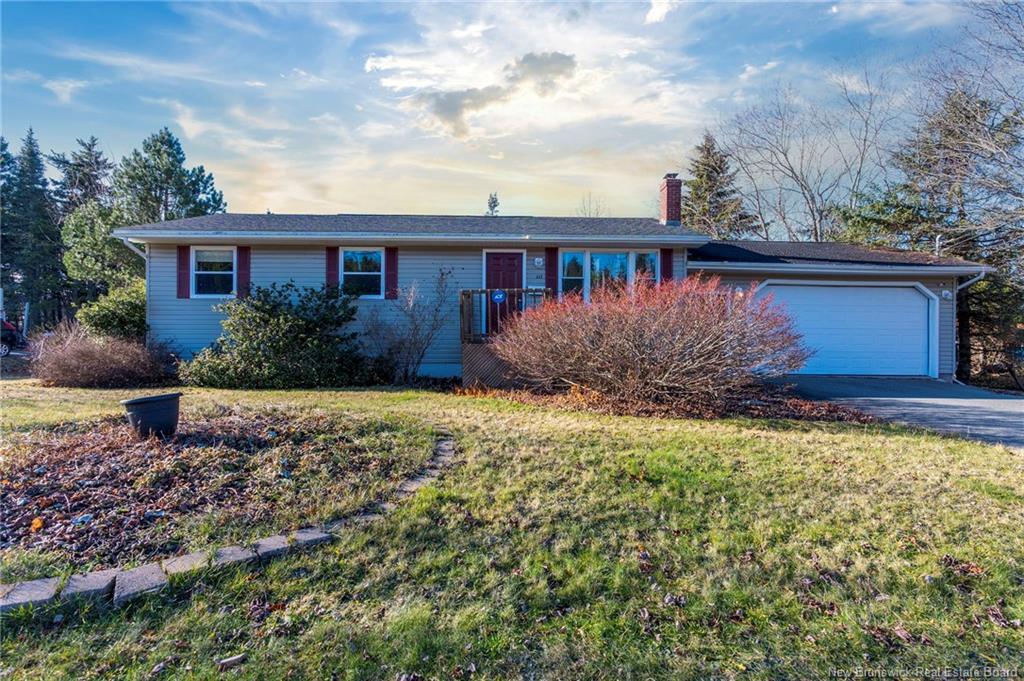 337 Lakeview Dr, Saint John, NB