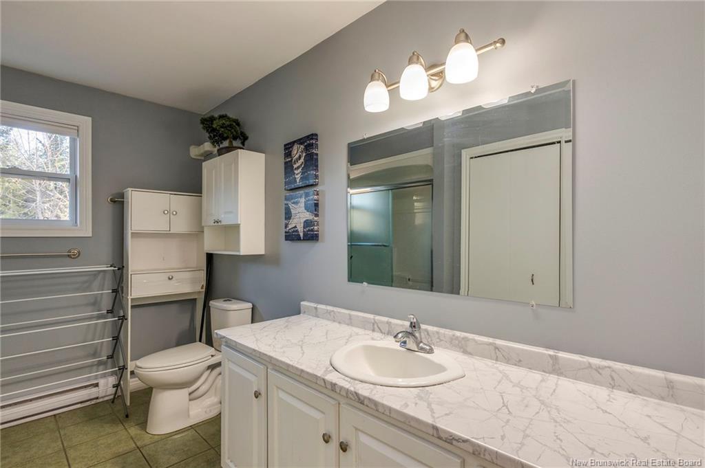 337 Lakeview Dr, Saint John, NB