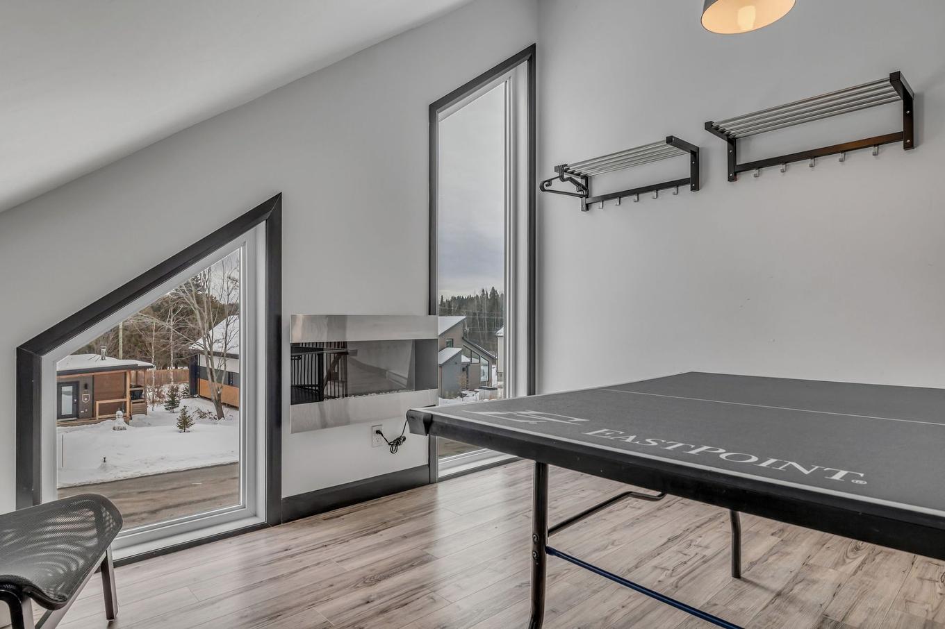 Playroom - 38 Rue Du Refuge, Saint-Ferréol-Les-Neiges, QC - Indoor Photo Showing Other Room