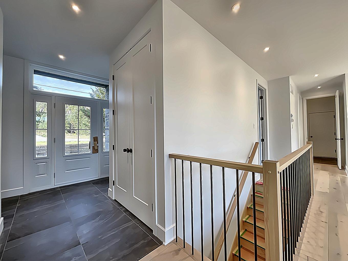 Hall - 1608 Ch. Des Achillées, Piedmont, QC - Indoor Photo Showing Other Room