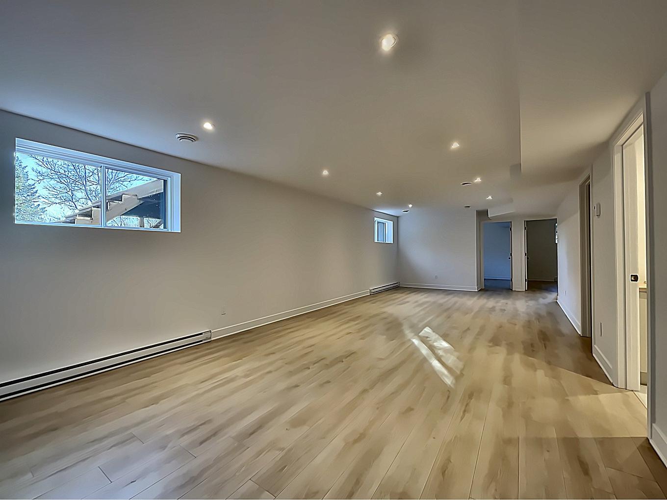 Basement - 1608 Ch. Des Achillées, Piedmont, QC - Indoor Photo Showing Other Room