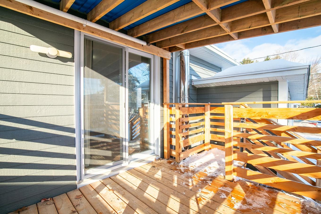 Patio - 1526 2E Avenue Du Lac-Lemenn, Sainte-Julienne, QC - Outdoor With Deck Patio Veranda