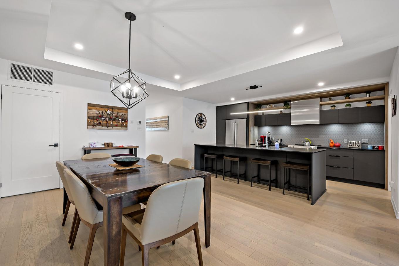 Dining room - 104-1000 Allée De Verbier, Mont-Tremblant, QC - Indoor Photo Showing Dining Room