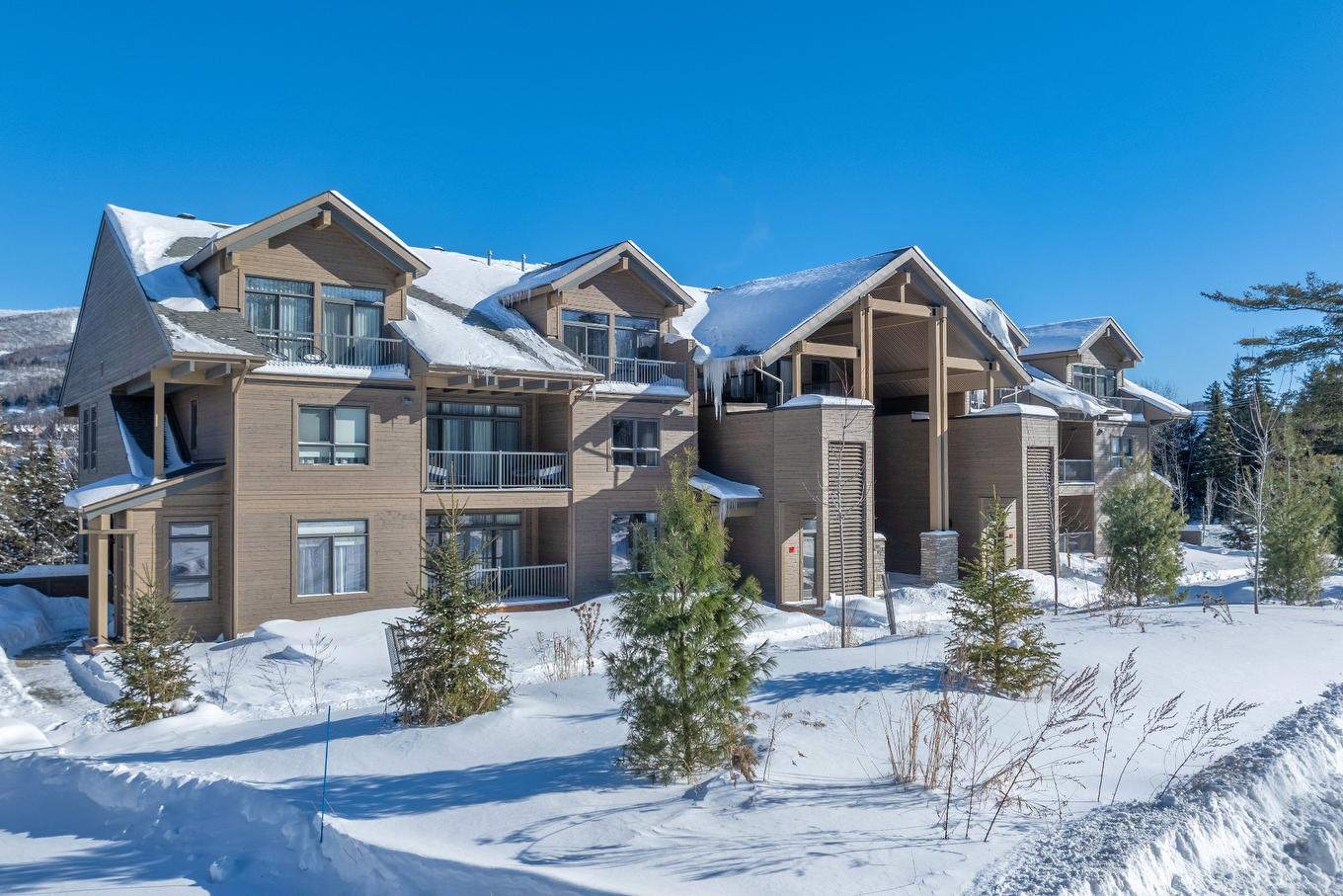 Aerial photo - 104-1000 Allée De Verbier, Mont-Tremblant, QC - Outdoor With Facade
