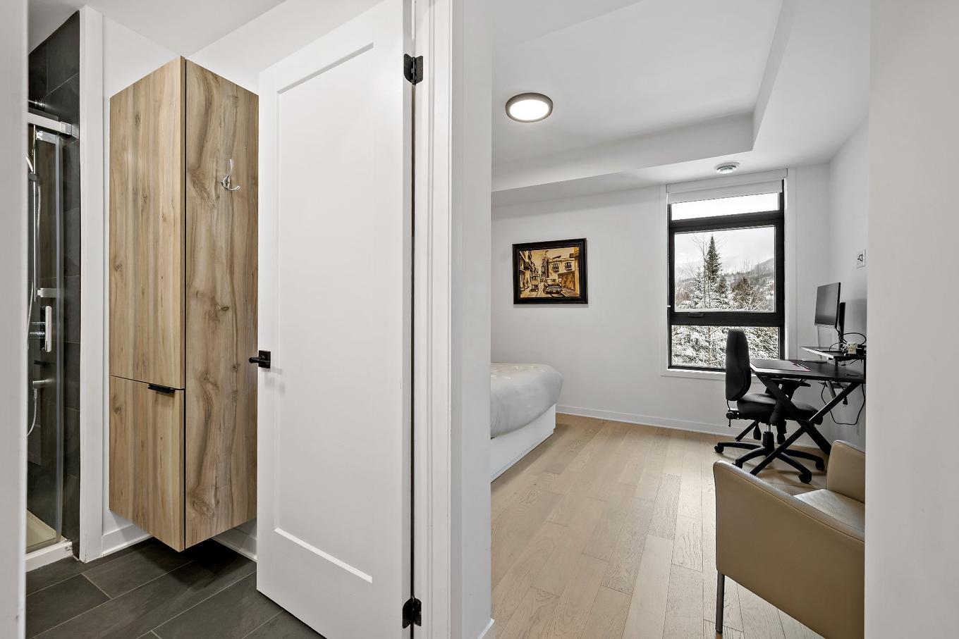 Ensuite bathroom - 104-1000 Allée De Verbier, Mont-Tremblant, QC - Indoor Photo Showing Other Room