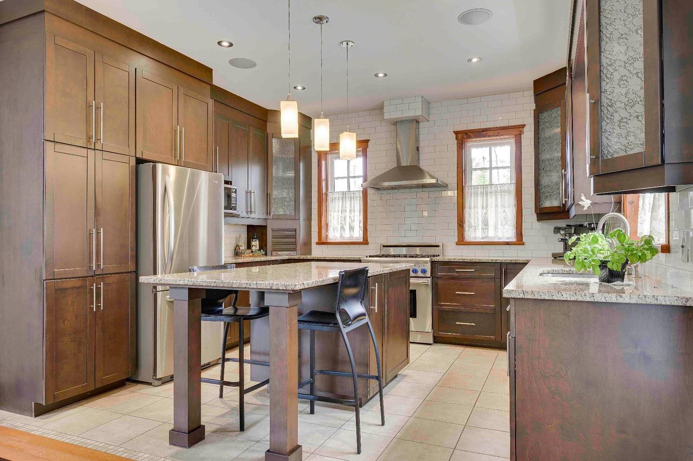 Kitchen - 29 Ch. Des Mésanges, Sainte-Anne-Des-Lacs, QC - Indoor Photo Showing Kitchen With Upgraded Kitchen