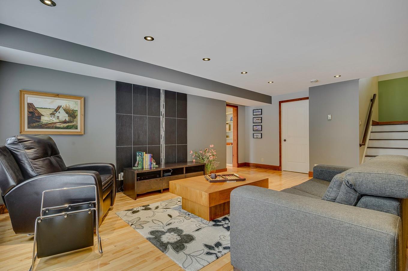 Family room - 29 Ch. Des Mésanges, Sainte-Anne-Des-Lacs, QC - Indoor