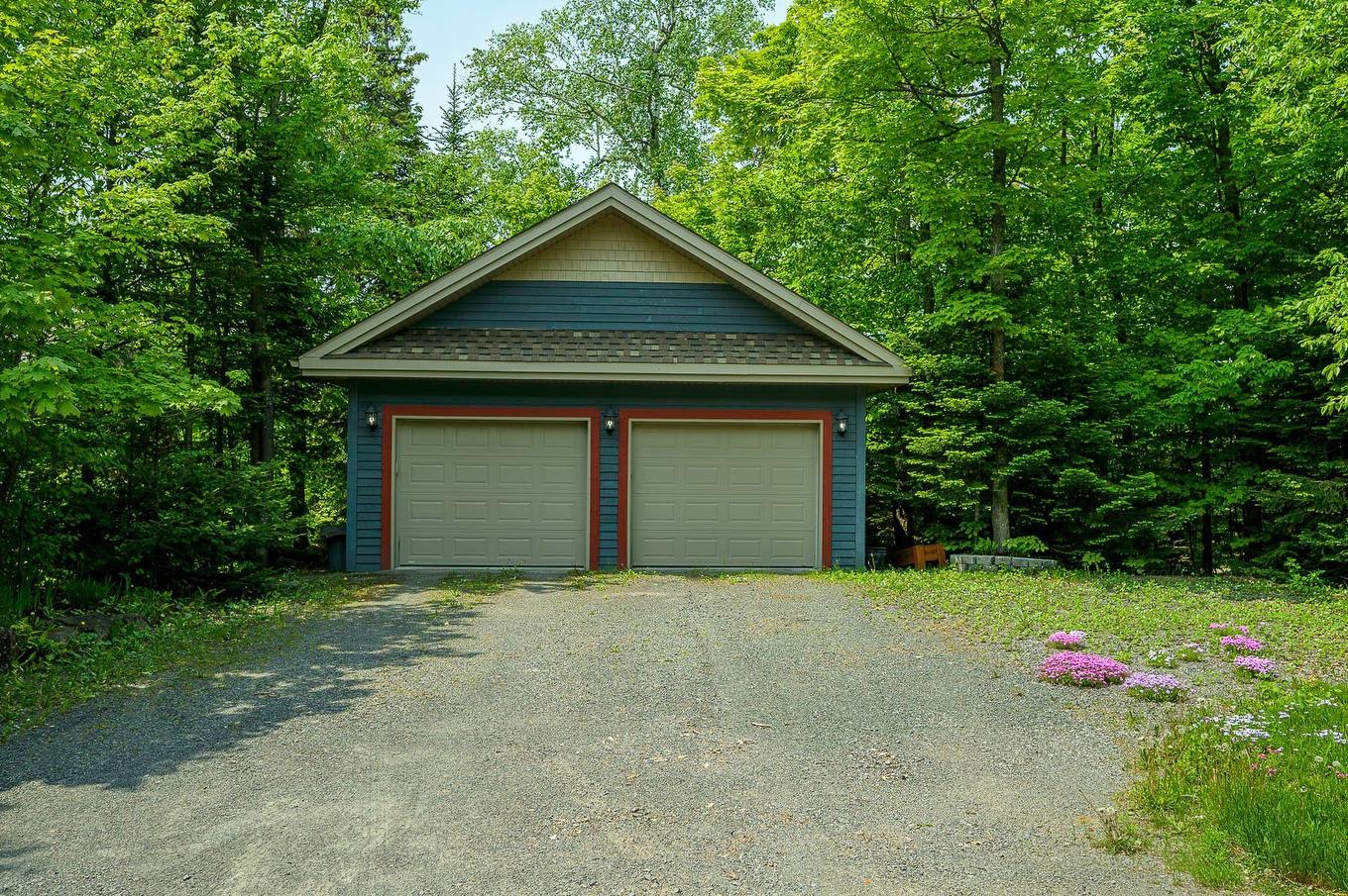 Aerial photo - 29 Ch. Des Mésanges, Sainte-Anne-Des-Lacs, QC - Outdoor