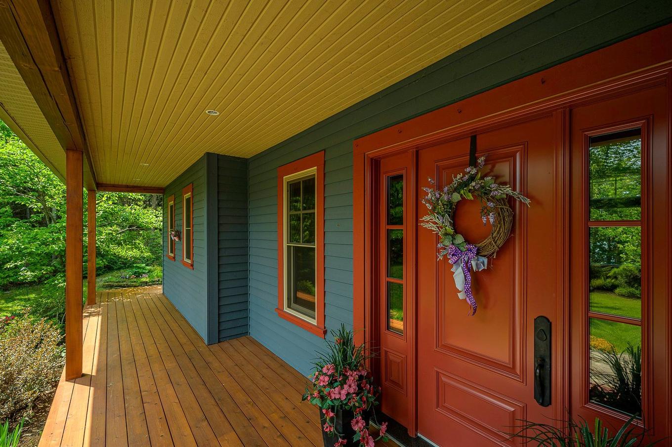 Exterior entrance - 29 Ch. Des Mésanges, Sainte-Anne-Des-Lacs, QC - Outdoor With Deck Patio Veranda With Exterior