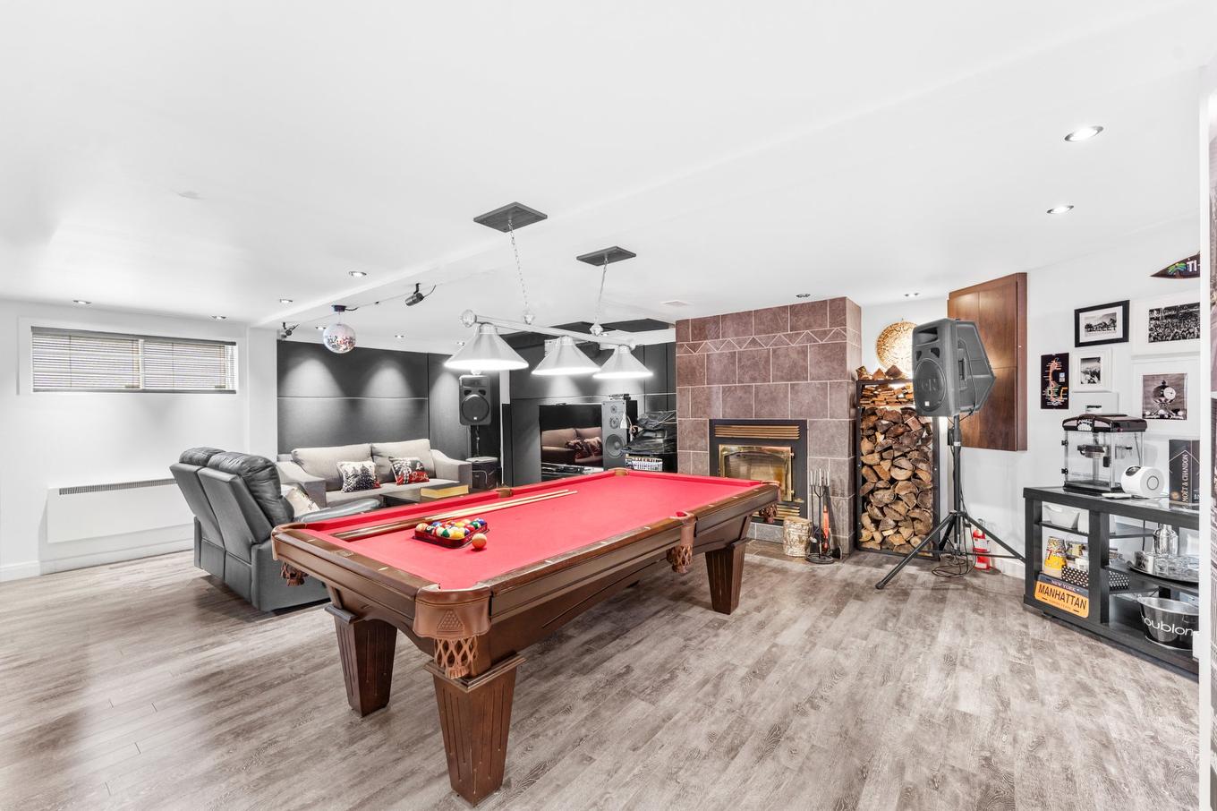 Salle familiale - 281 Rue Alfred-Messier, Terrebonne (Lachenaie), QC