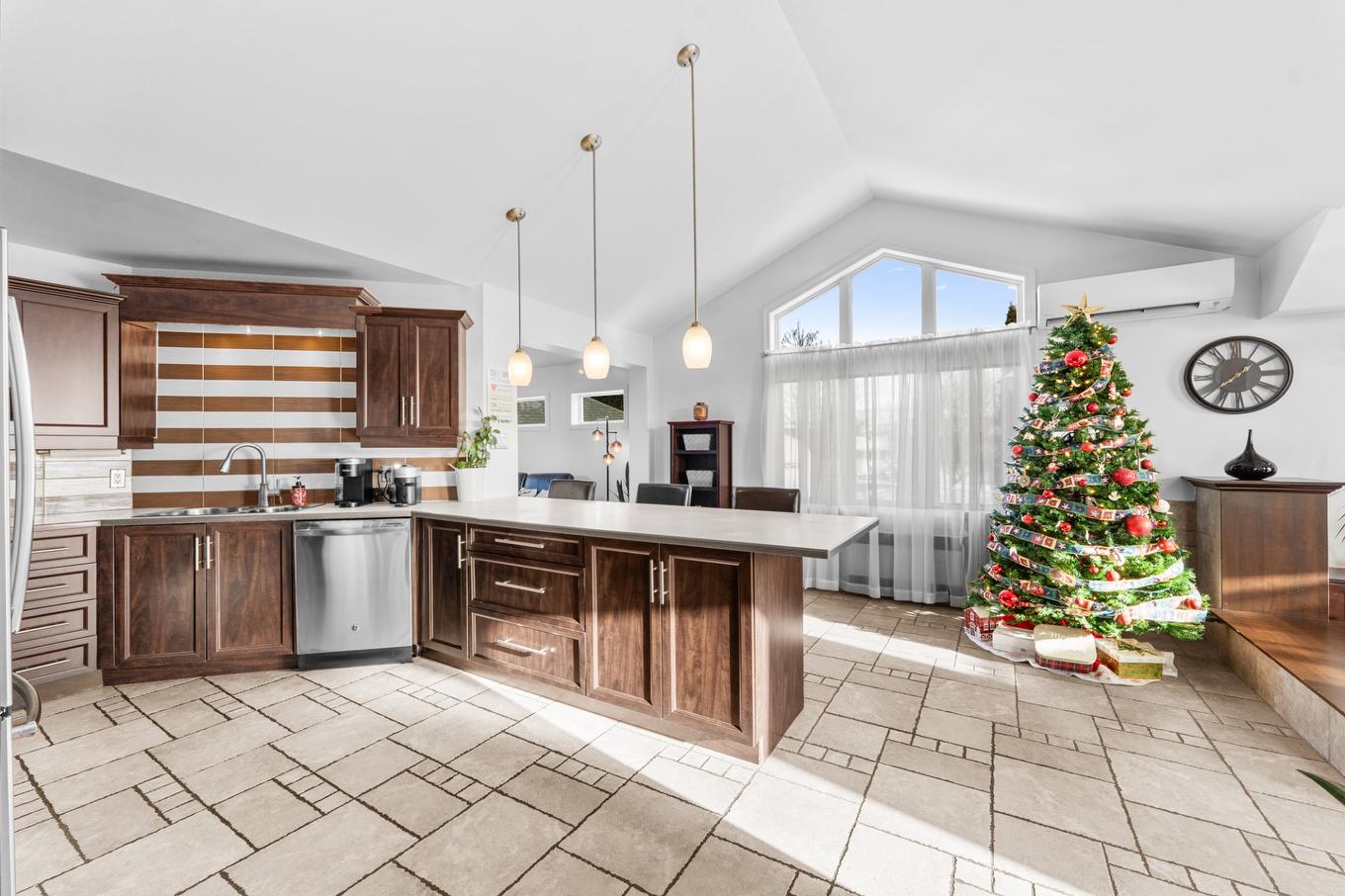 Cuisine - 281 Rue Alfred-Messier, Terrebonne (Lachenaie), QC