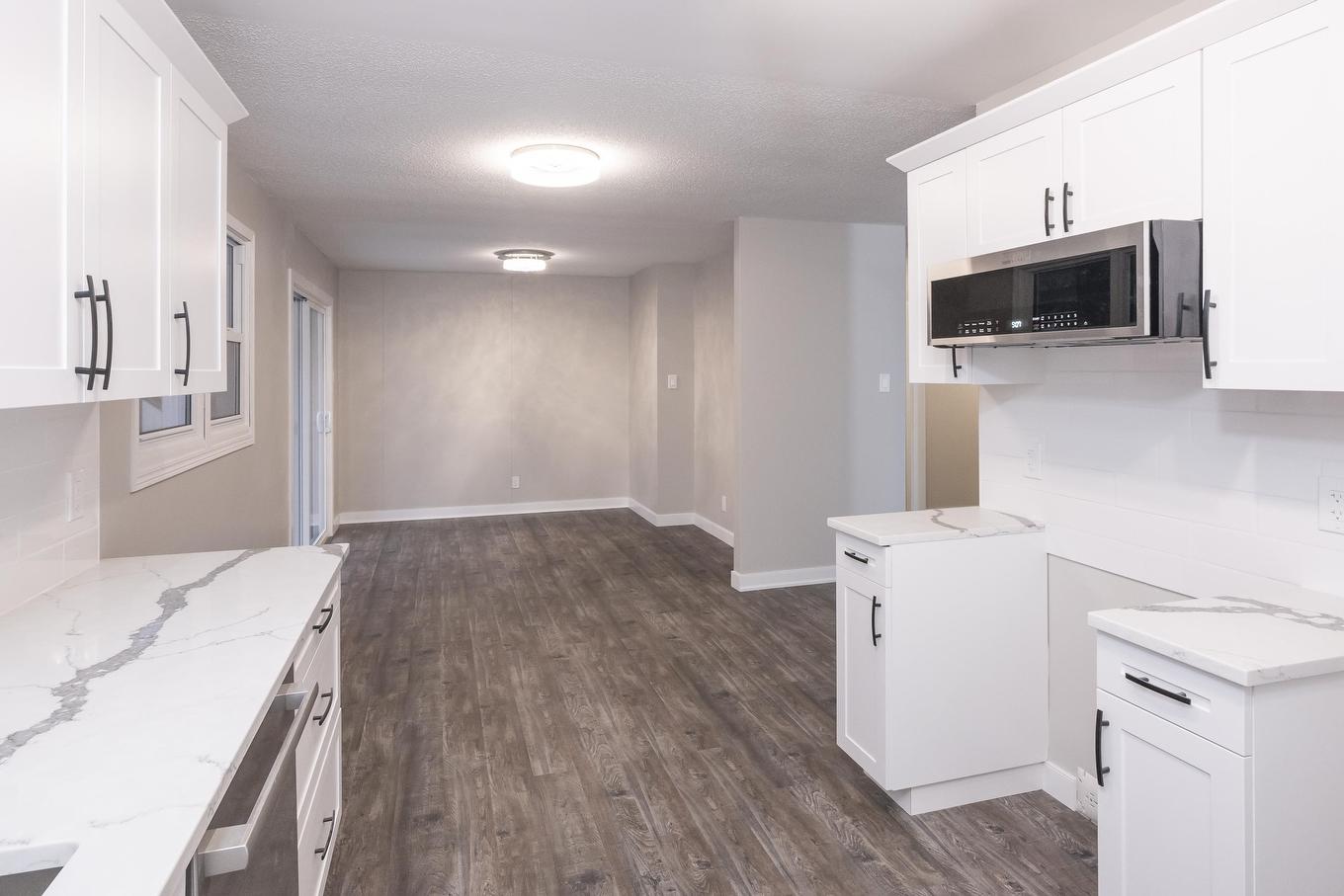 77 Gertrude Avenue, Thunder Bay, ON - Indoor Photo Showing Laundry Room