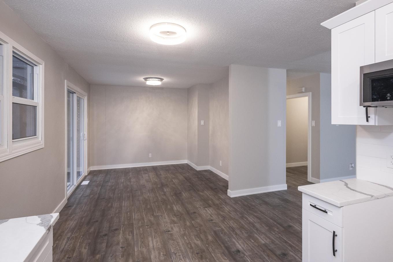 77 Gertrude Avenue, Thunder Bay, ON - Indoor Photo Showing Other Room