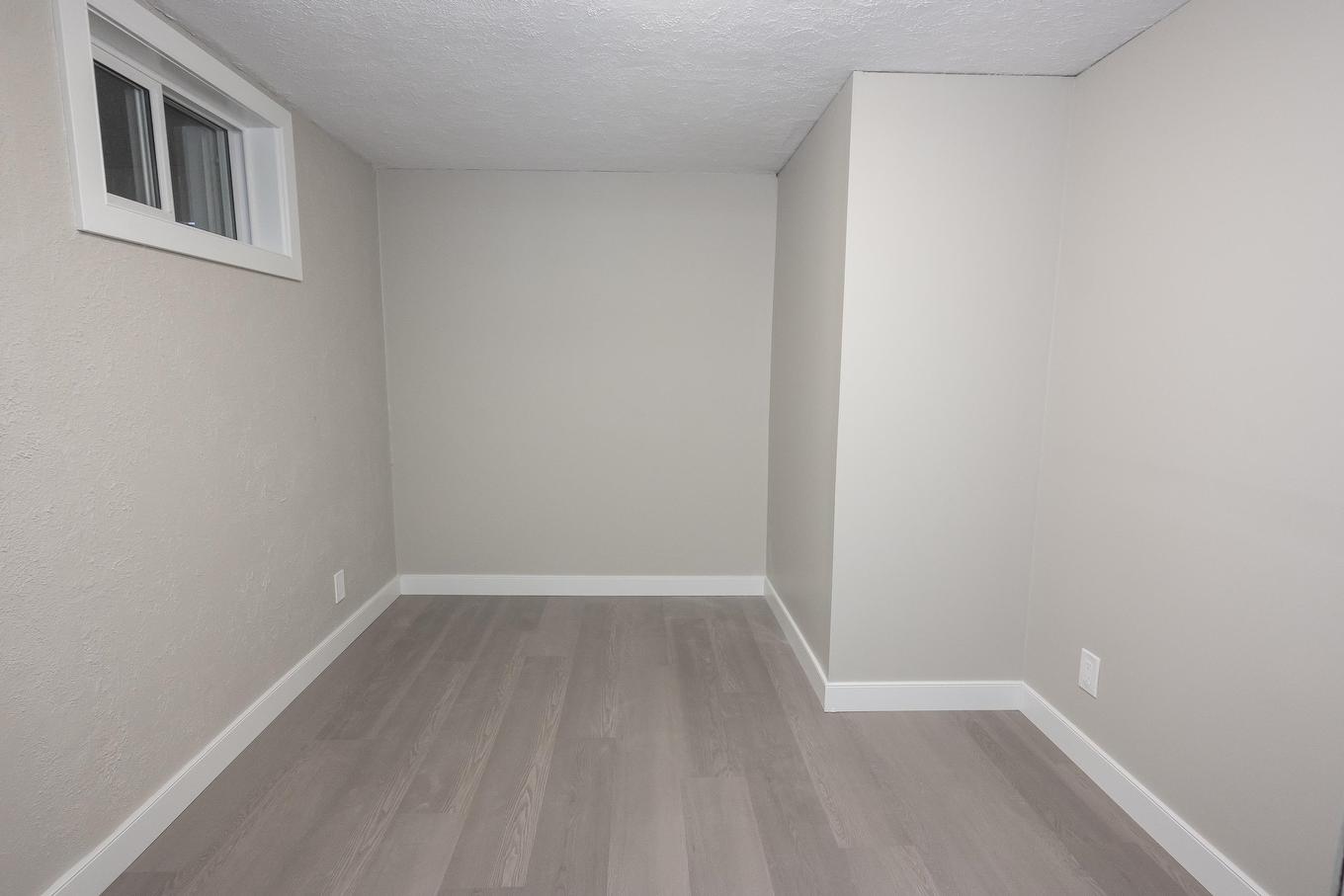 77 Gertrude Avenue, Thunder Bay, ON - Indoor Photo Showing Other Room