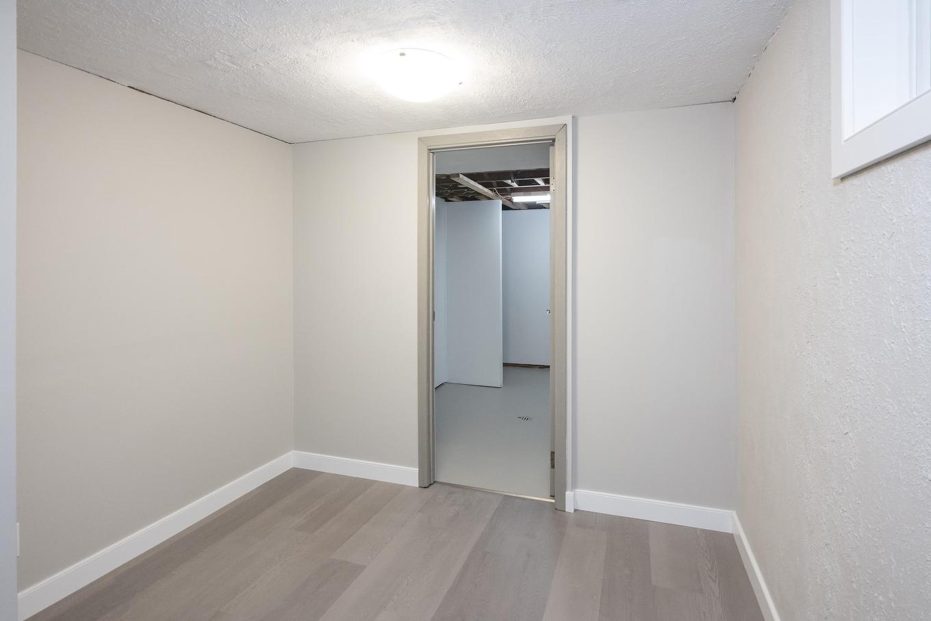 77 Gertrude Avenue, Thunder Bay, ON - Indoor Photo Showing Other Room