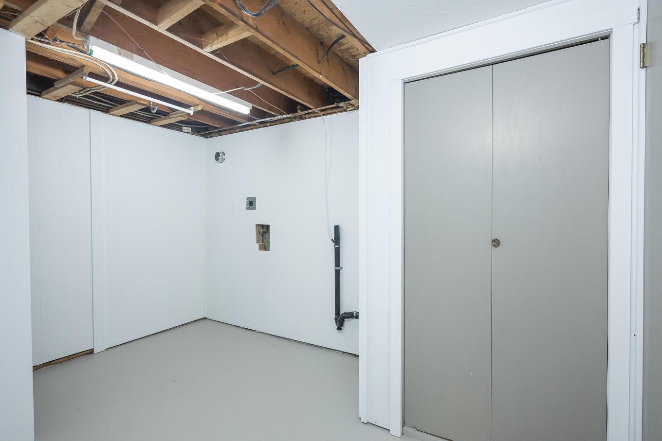 77 Gertrude Avenue, Thunder Bay, ON - Indoor Photo Showing Basement