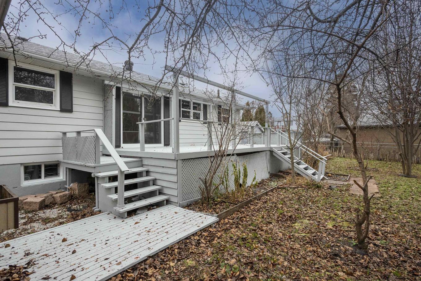 77 Gertrude Avenue, Thunder Bay, ON - Outdoor