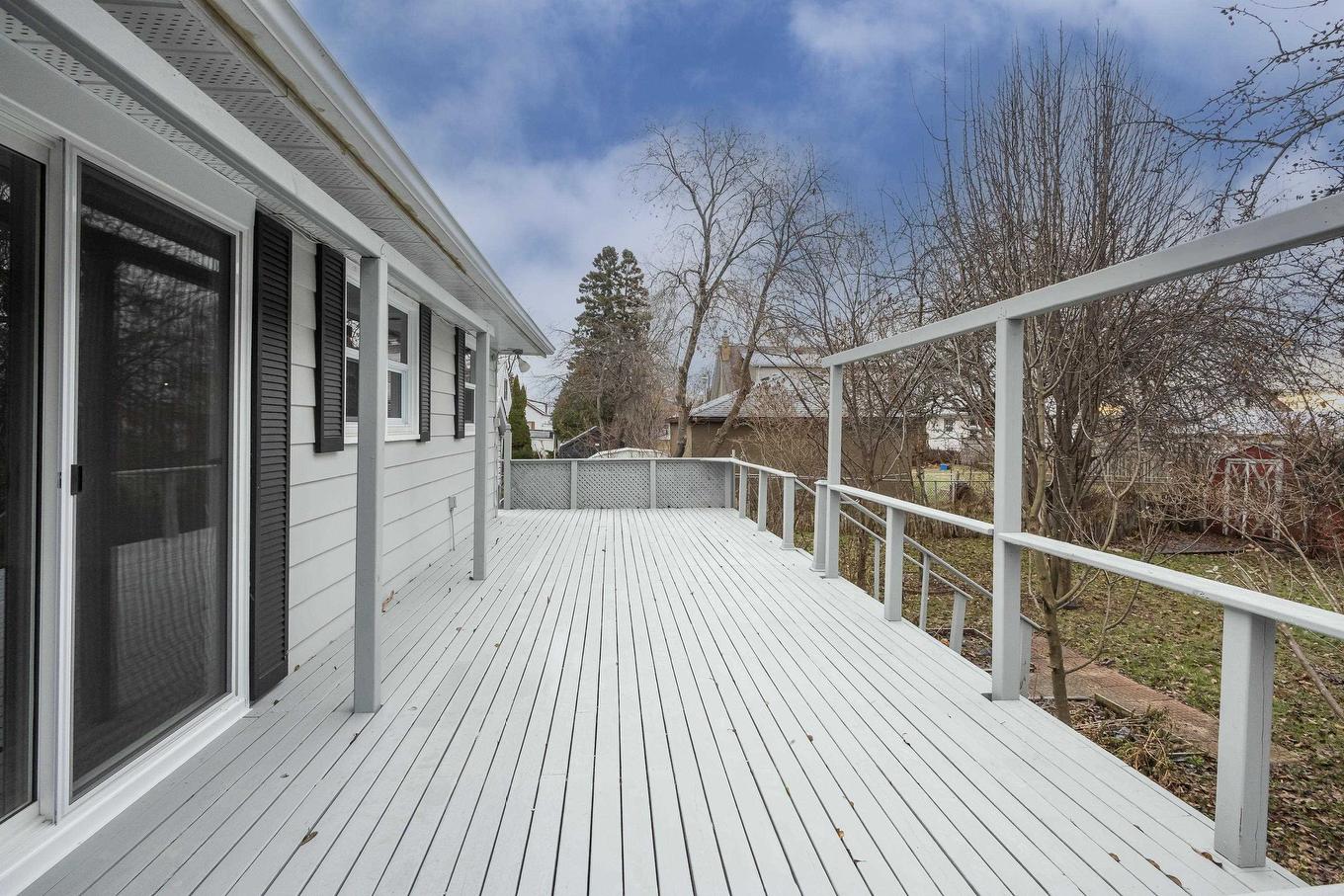 77 Gertrude Avenue, Thunder Bay, ON - Outdoor With Exterior